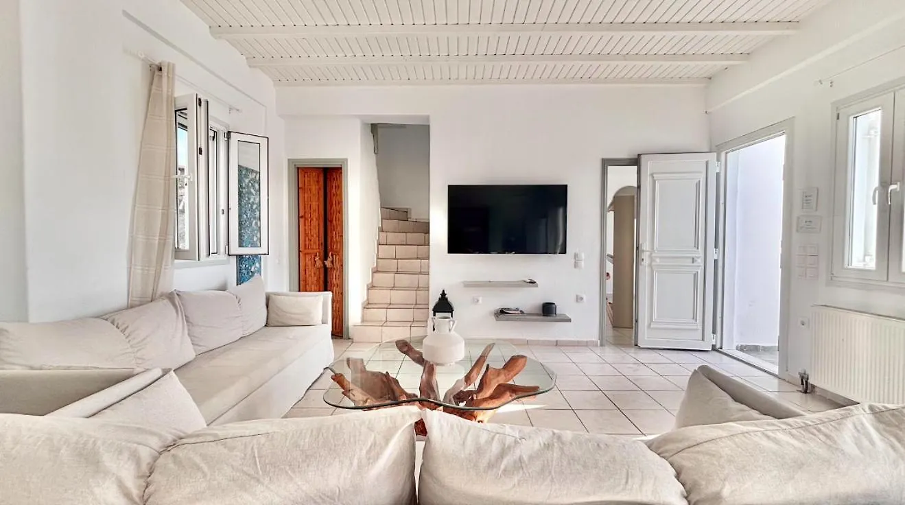 Amperian Mykonos Suites & Villas Mykonos Town 2*,